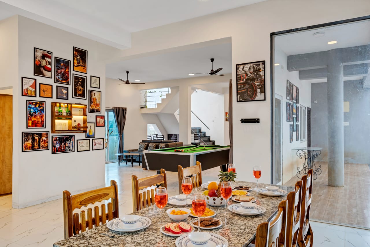 Queens villa