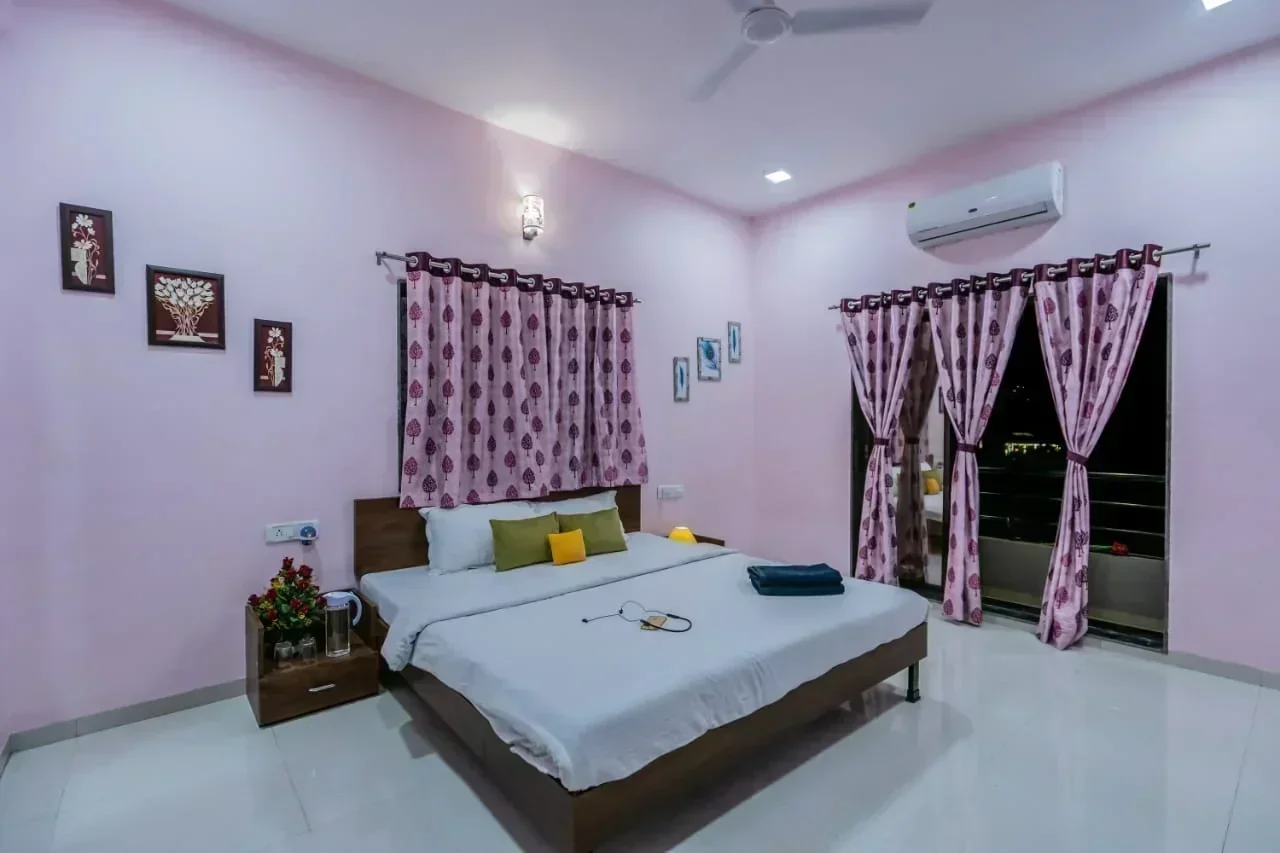 Whisteria Rooms - Image 2