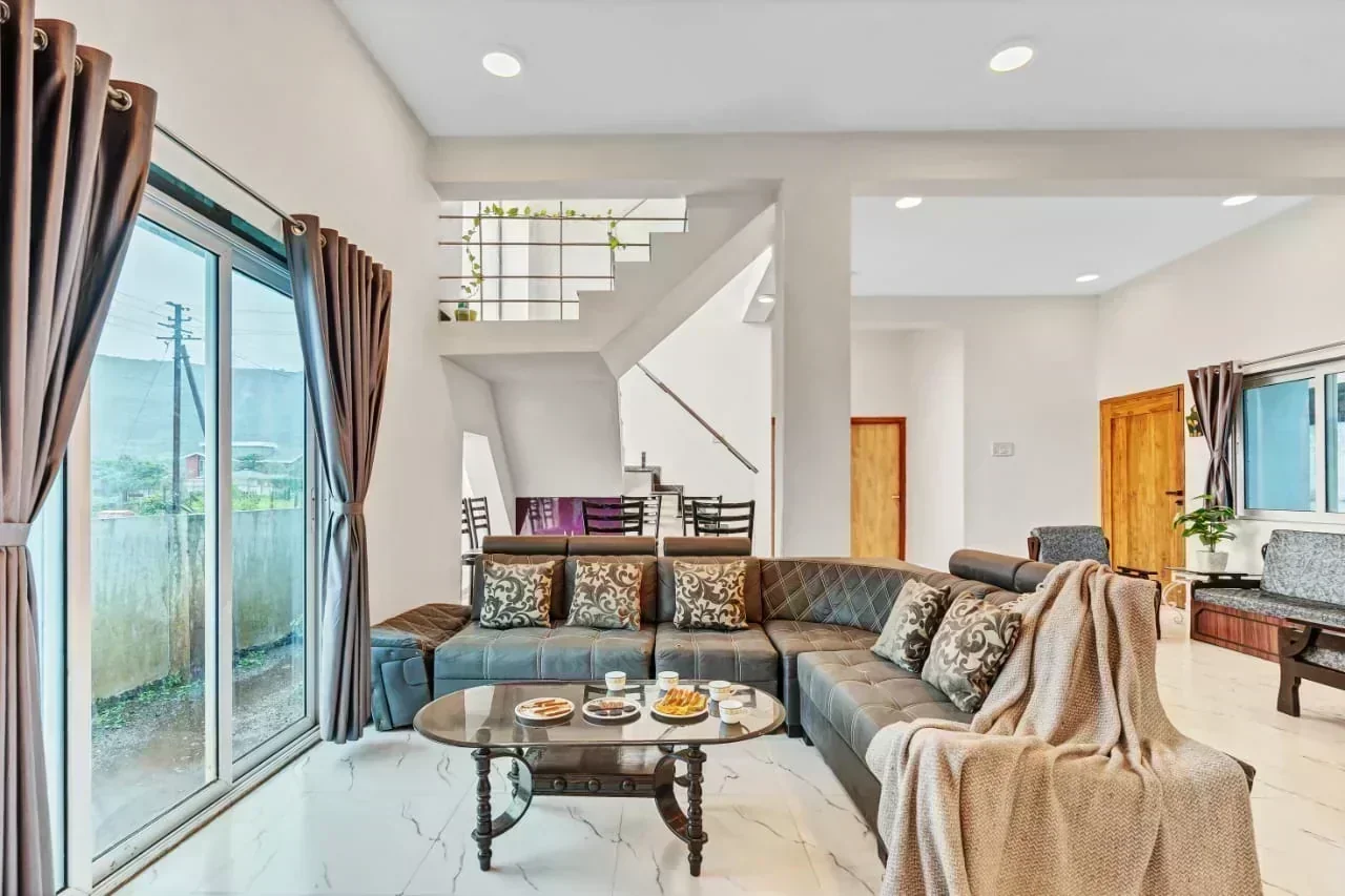 24 Queens Villa - Image 2