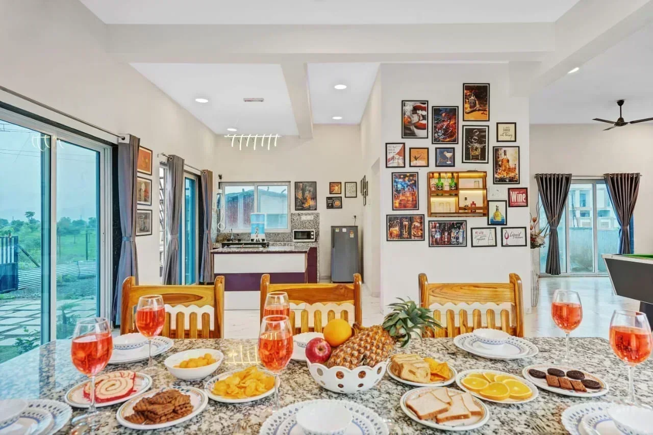 24 Queens Villa - Image 4