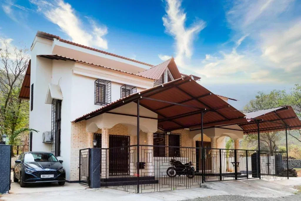 Tranquil Oasis - 6BHK Villa in Karjat with Pool & Garden Views