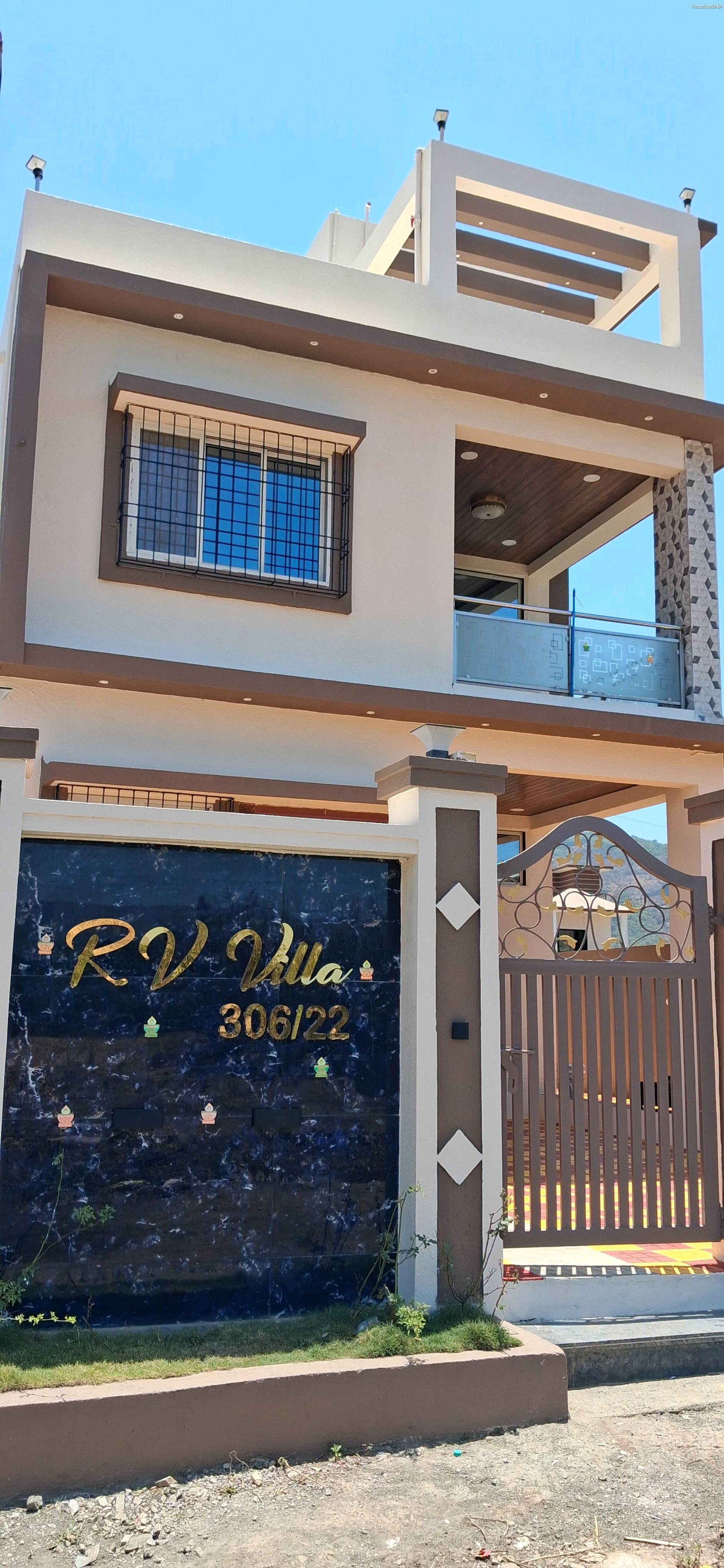 Aarvi Villa – 4BHK Private Pool Villa in Lonavala (Malavali) - Image 5