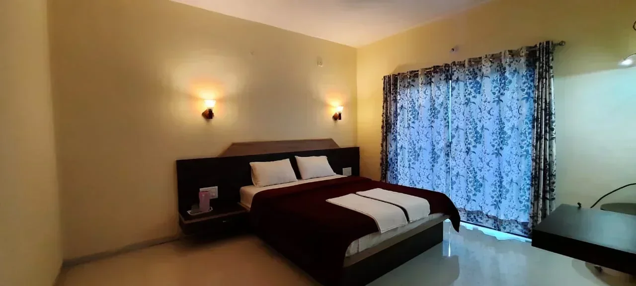 Golden Spring Villa - Image 5