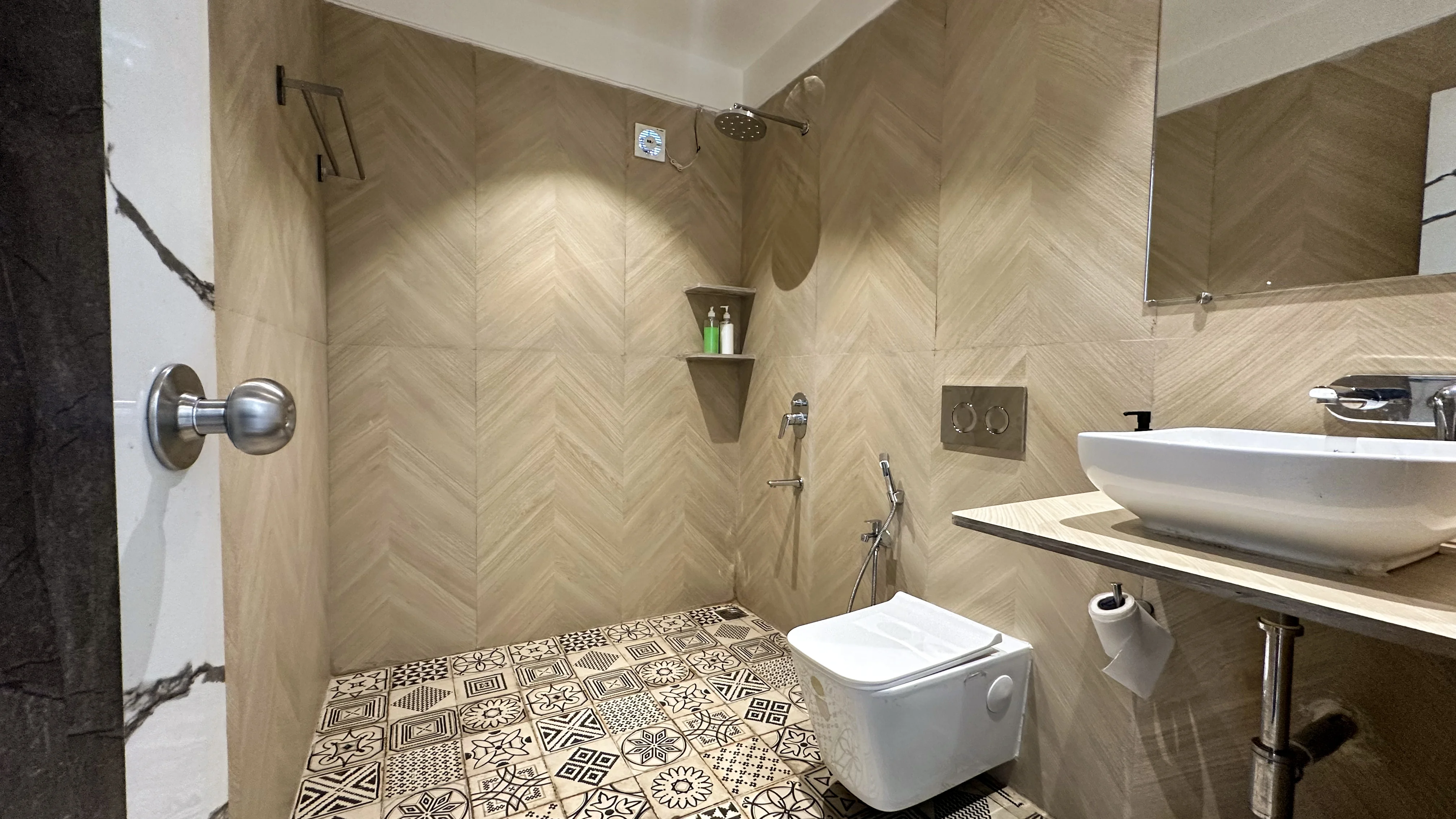 Tropical premium cottage - Image 3