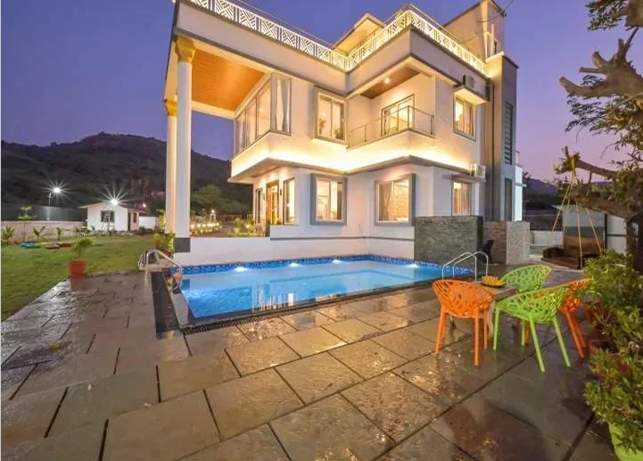 6 BHK White Castle Villa - Image 3