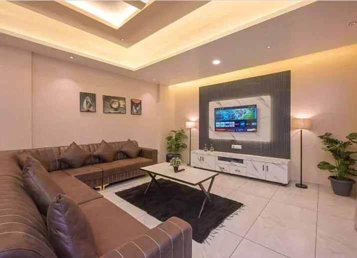Spacious 4BHK Courtyard Villa with Private Pool & Turf - Image 4