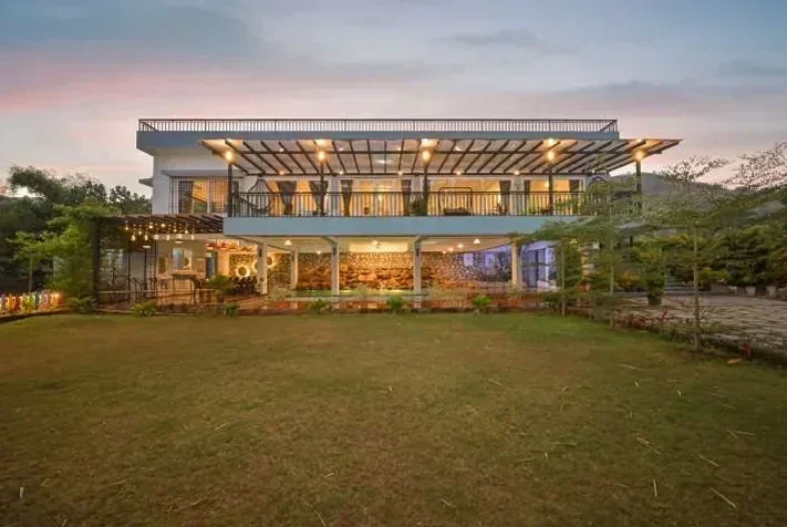 Luxurious 5BHK Silver Spring Villa with Private Pool & Mountain Views