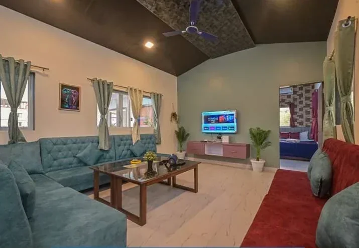 5BHK Tranquil Cottage with Private Pool & Mountain Views - Image 3