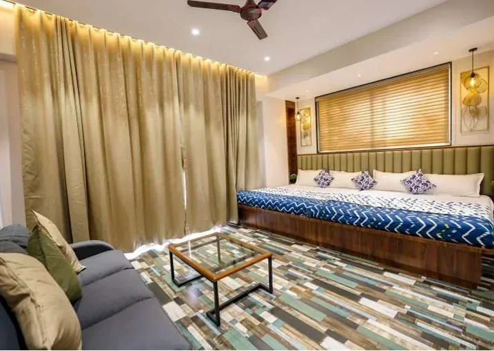 Athens Villa – Luxurious 5BHK Getaway with Private Pool & Turf - Image 5