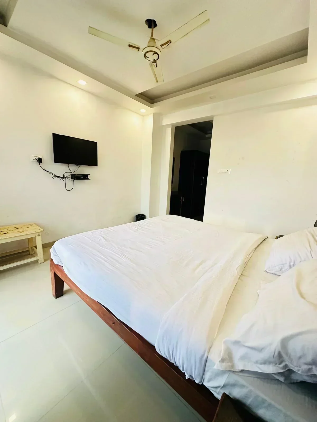 Hotel Nature Shield & Sheesha Retaurant - Image 2