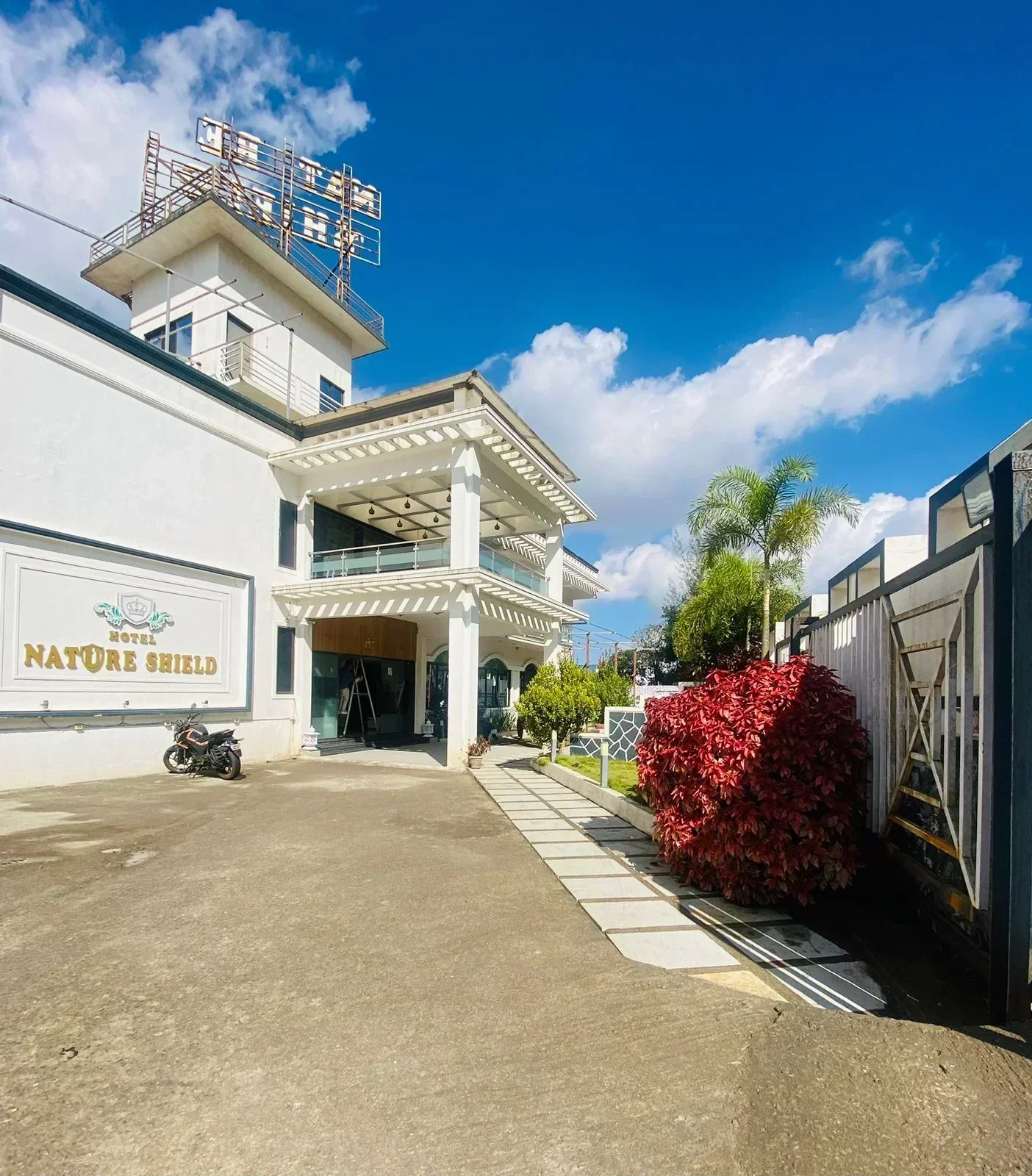 Hotel Nature Shield & Sheesha Retaurant
