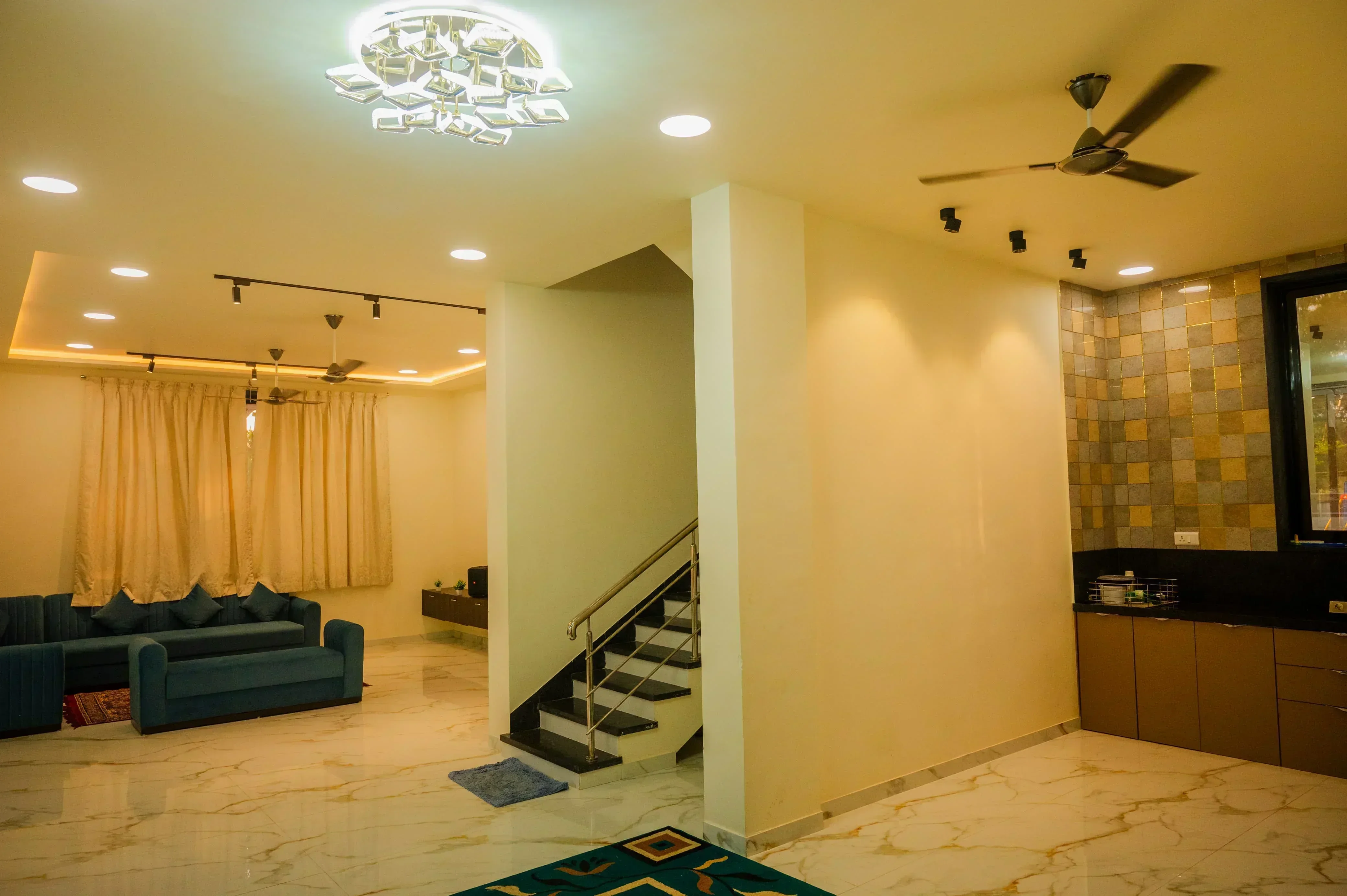 Al Nur Villa Lonavala - Image 4