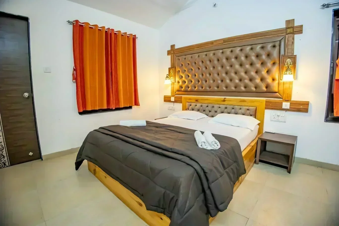Unique Bungalows Swapn villa - Image 4