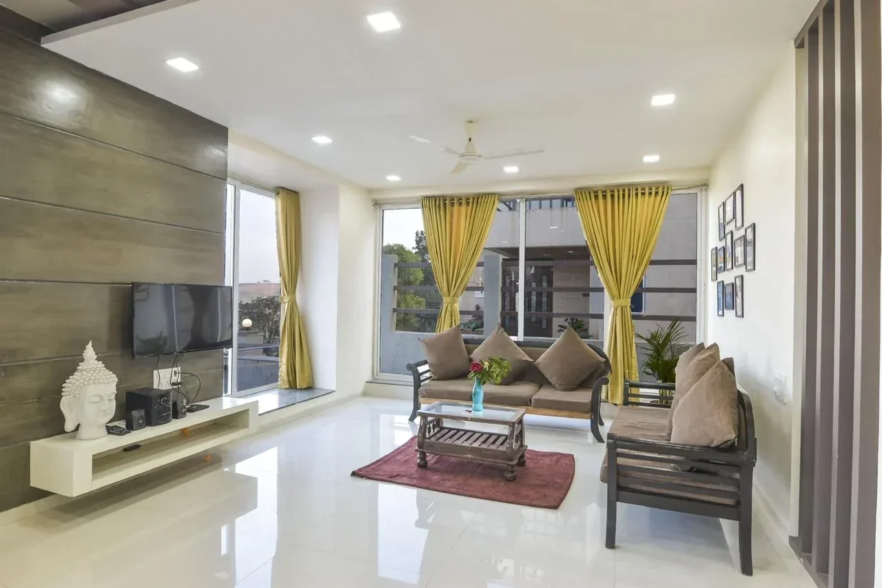 Paras Villa - Image 4