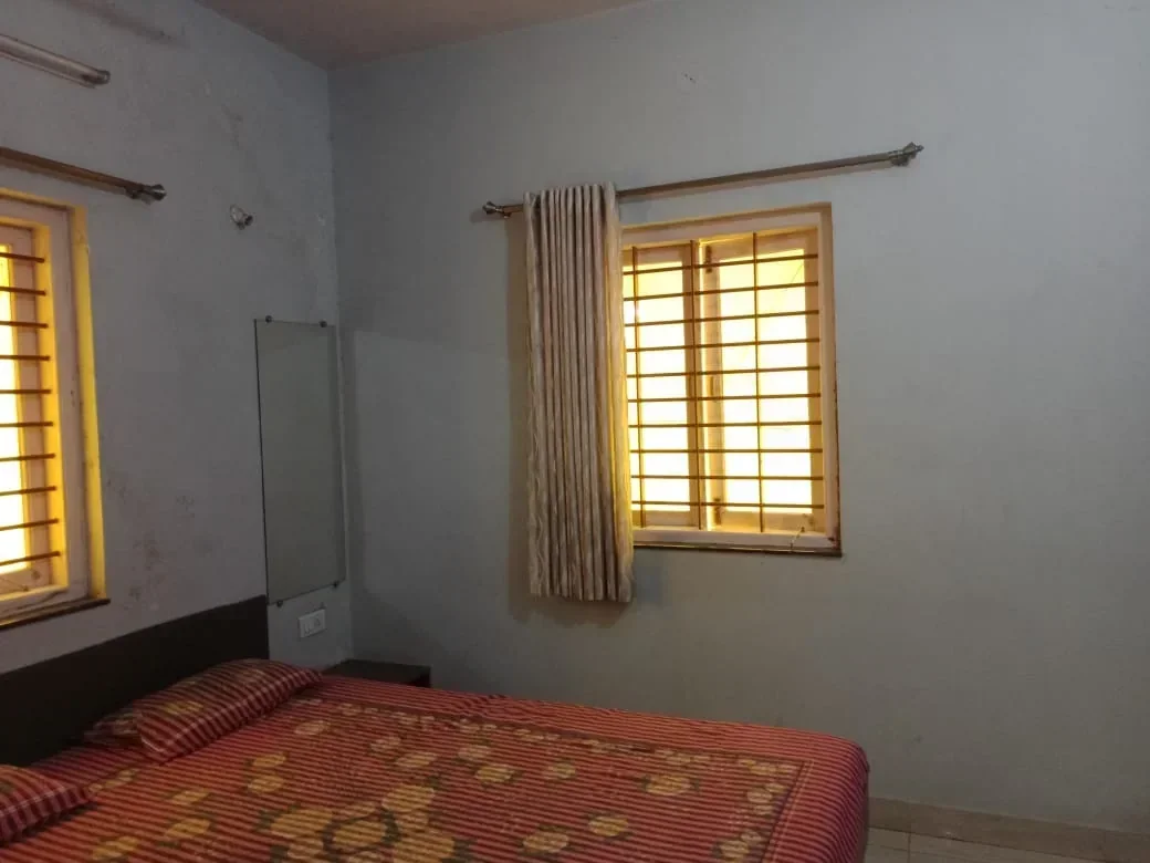 Mamta bungalow 7 BHK - Image 3