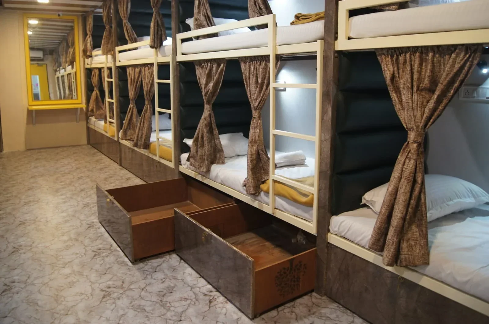 Mittal dormitory AC 24 hours - Image 4