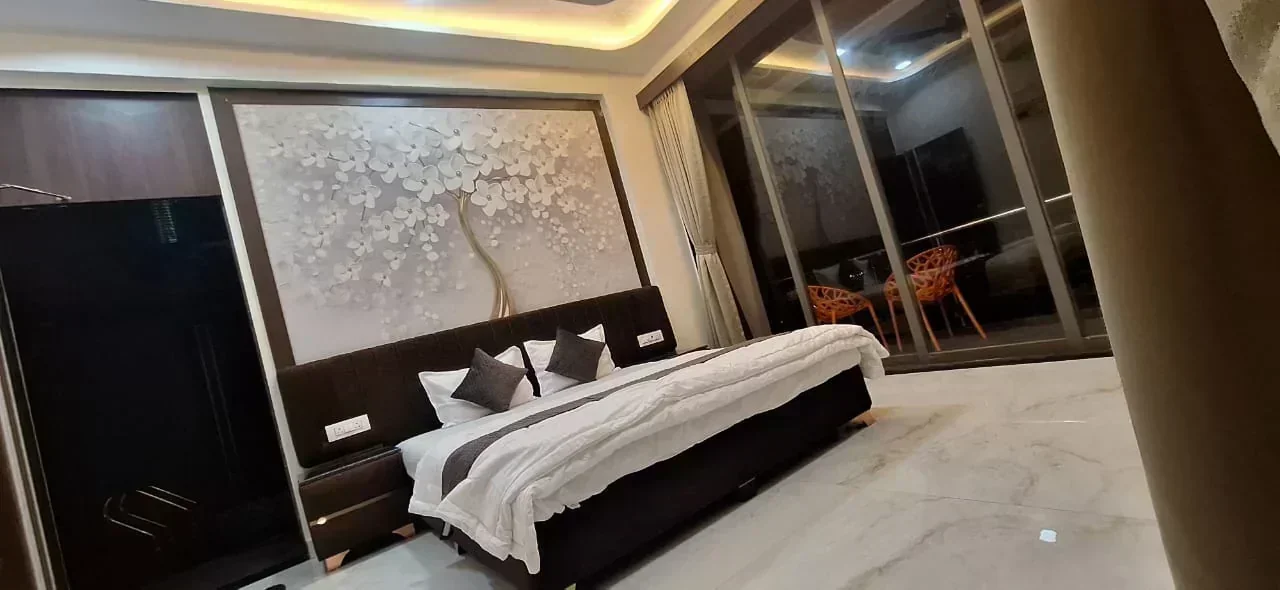 Waterfront Villa Pawna 5BHK - Image 4