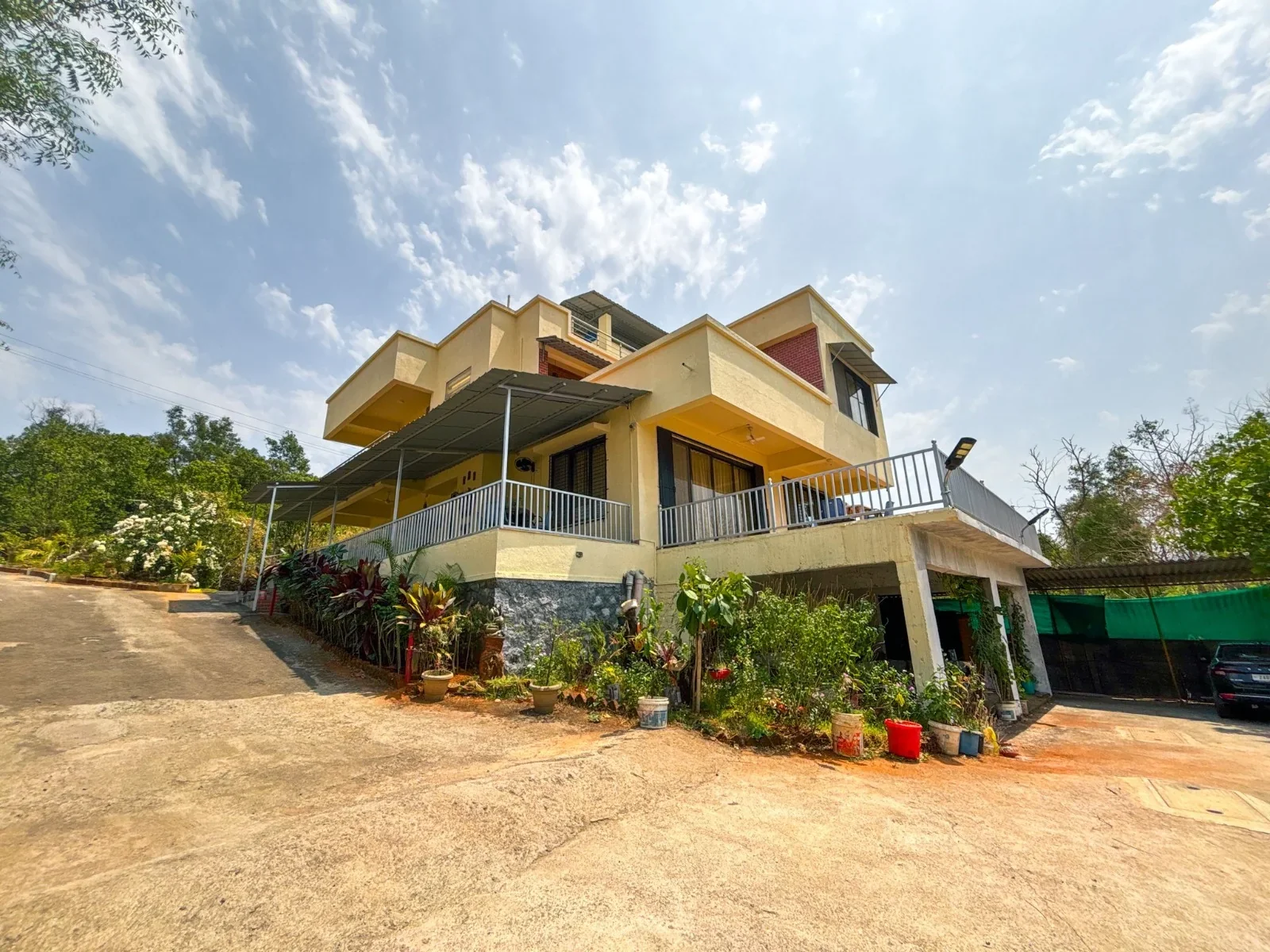 ๐ฟ Modern 4BHK Nature Retreat in Badlapur ๐ฟ