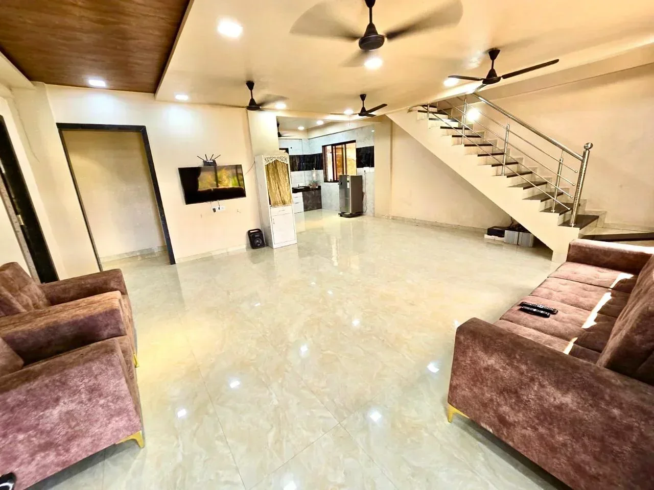 RK villa and farms with private pool - Image 2