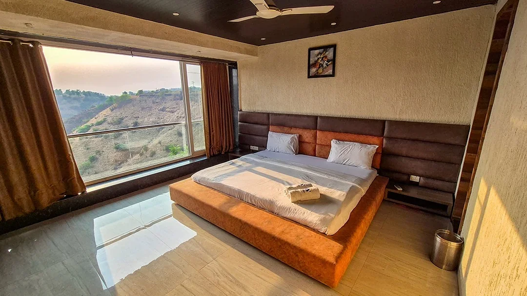 Sky Play Villa – 5 BHK | Private Pool & Valley View - Image 5