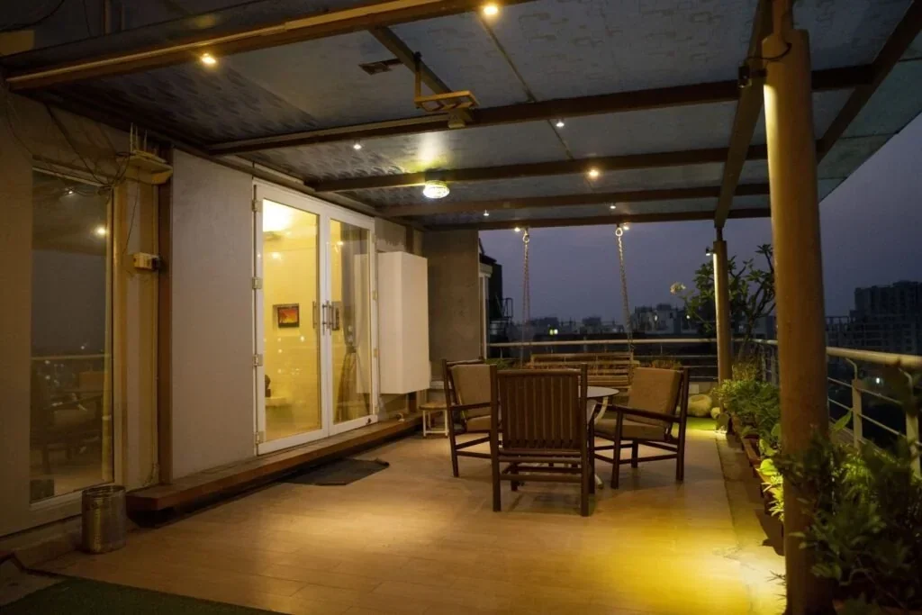 Luxurious 1 BHK with Terrace Garden | Chandralok Homestays, Kolhapur - Image 3