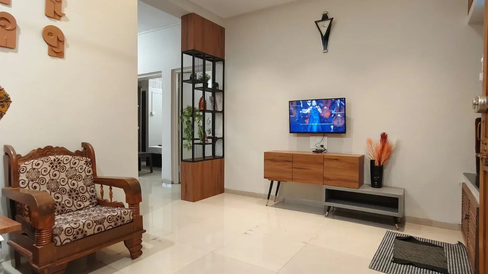 MadhuMalati Kolhapur Homestay – 2BHK Near Mahalaxmi Temple - Image 2