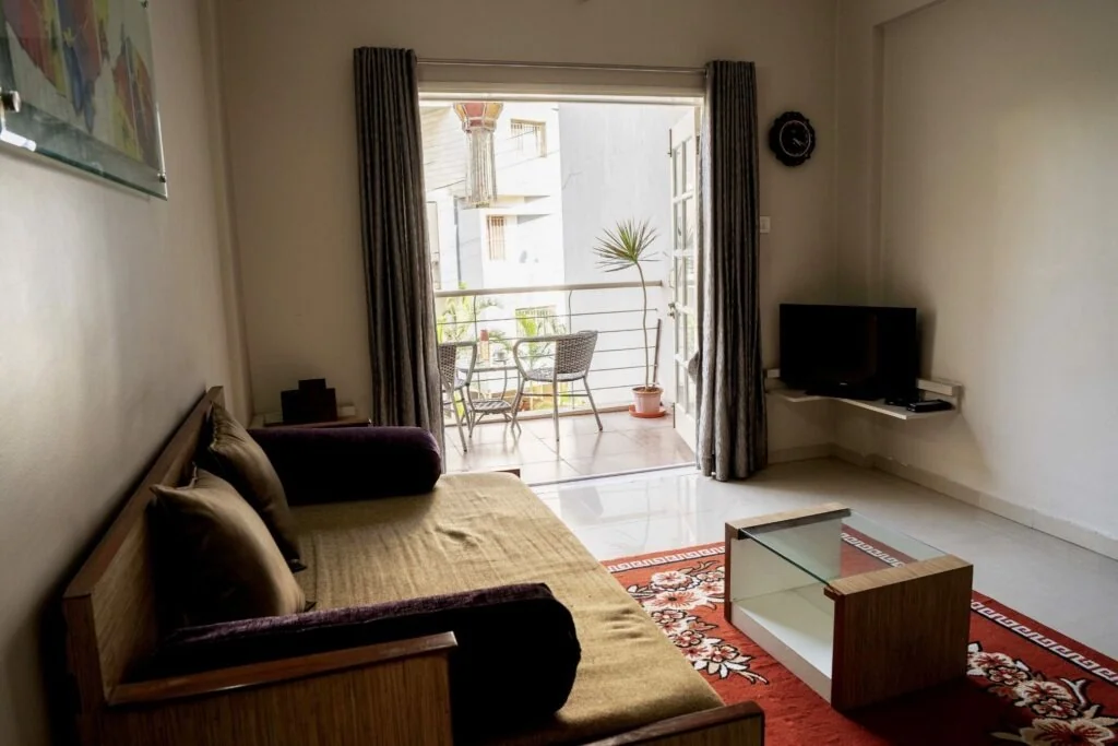 Comfortable 2 BHK Flat - Image 2