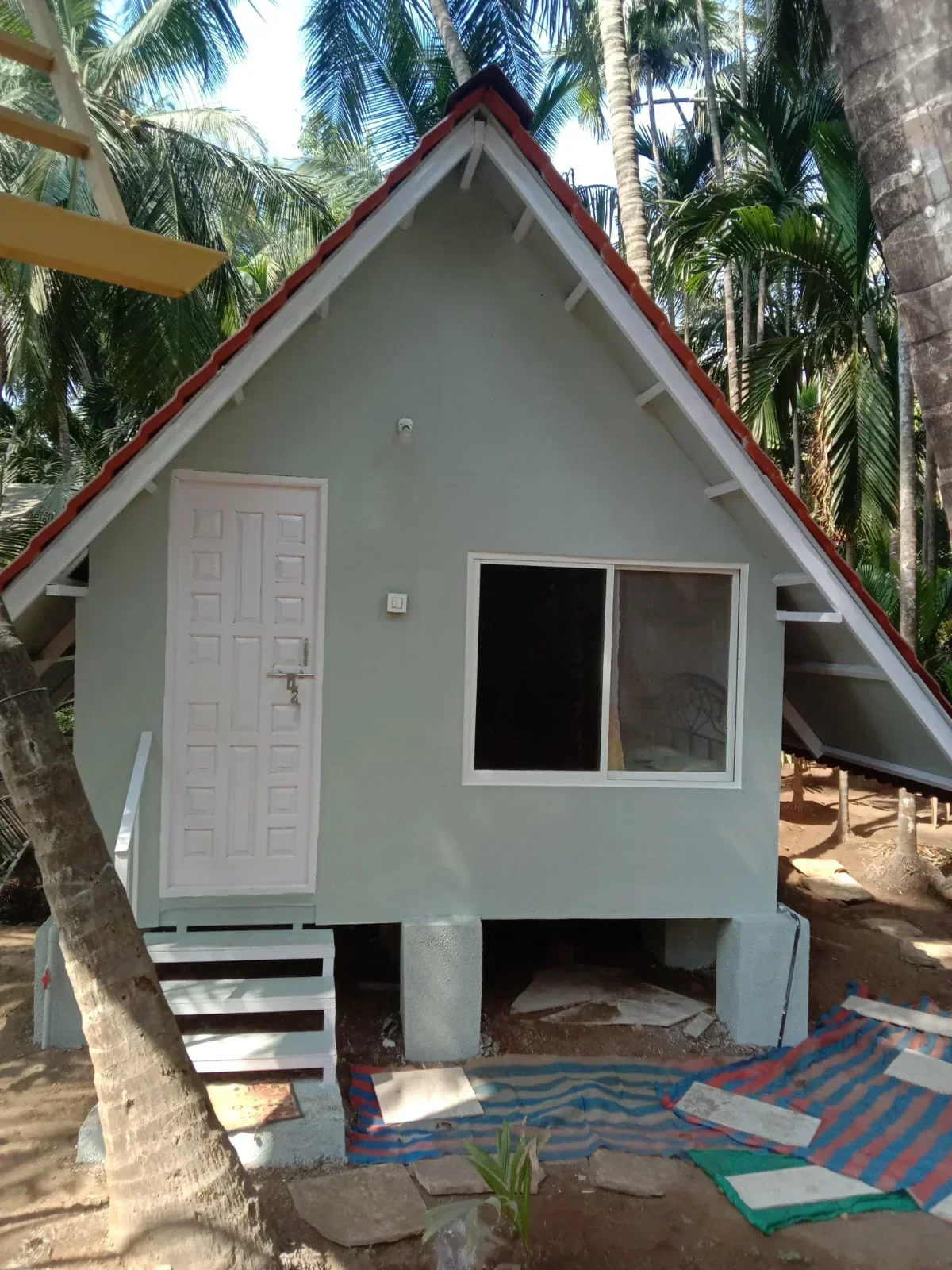 Ballaleshwar cottage in big room