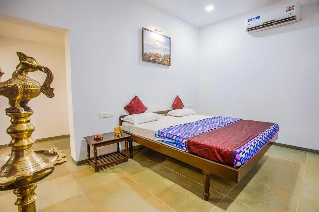 Beachfront Villas & Premium Room - Image 4