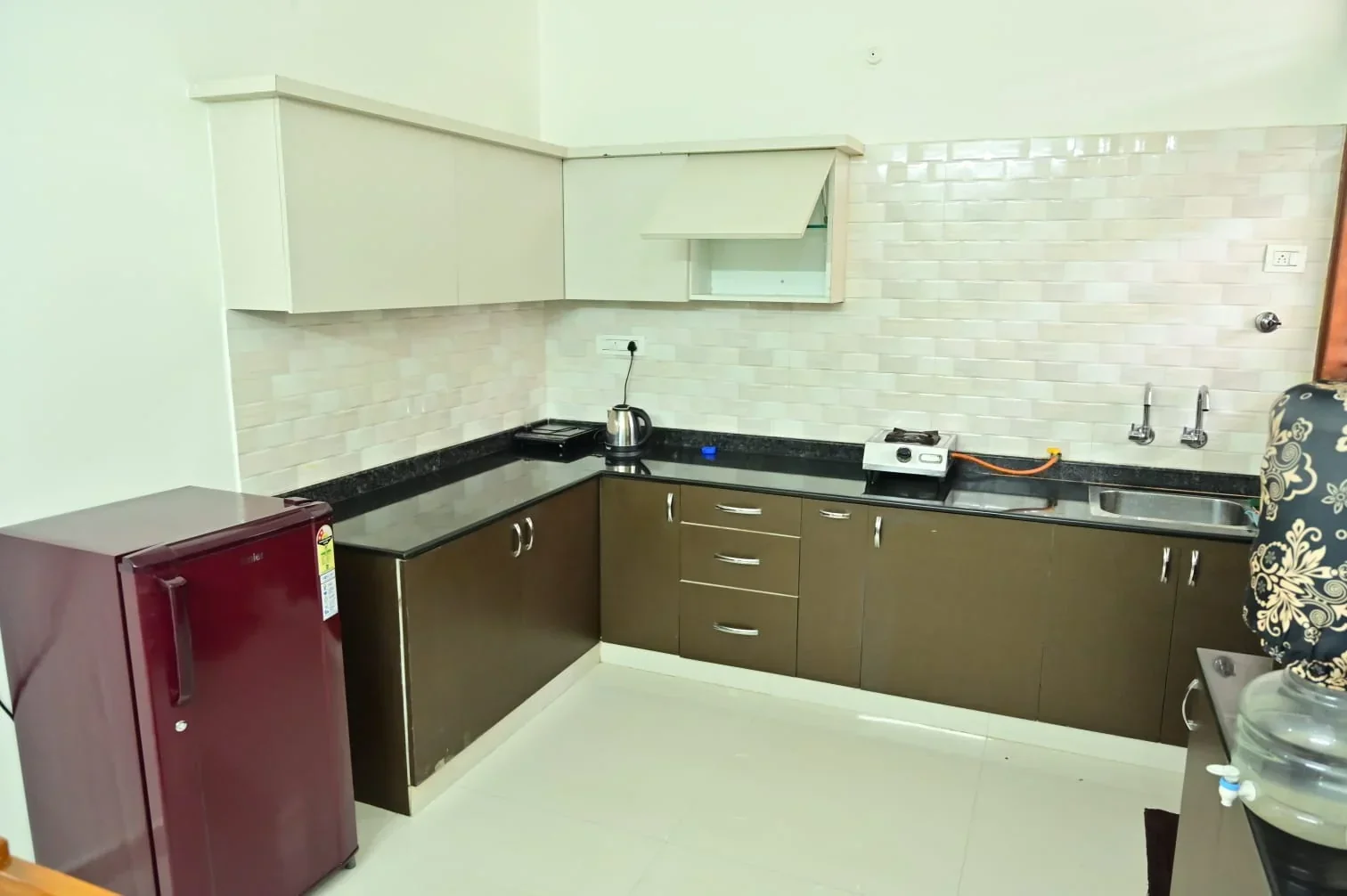 Bricknest Homes – 2BHK Service Apartment / Homestay in Indiranagar, Mysore - Image 3