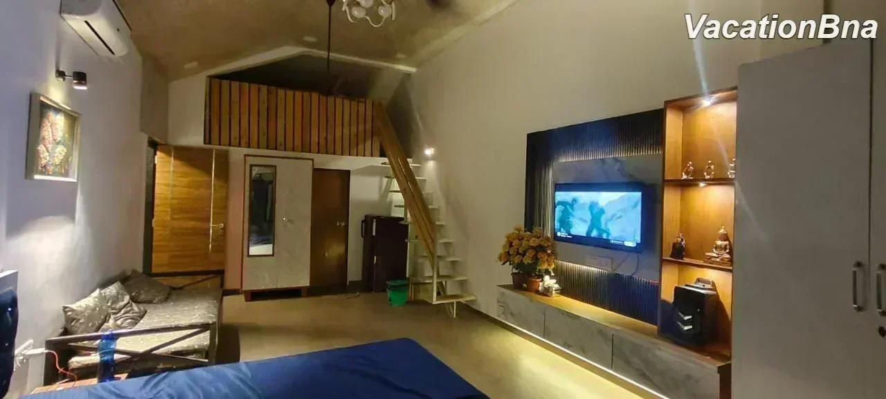 Chalet 4bhk villa - Image 5