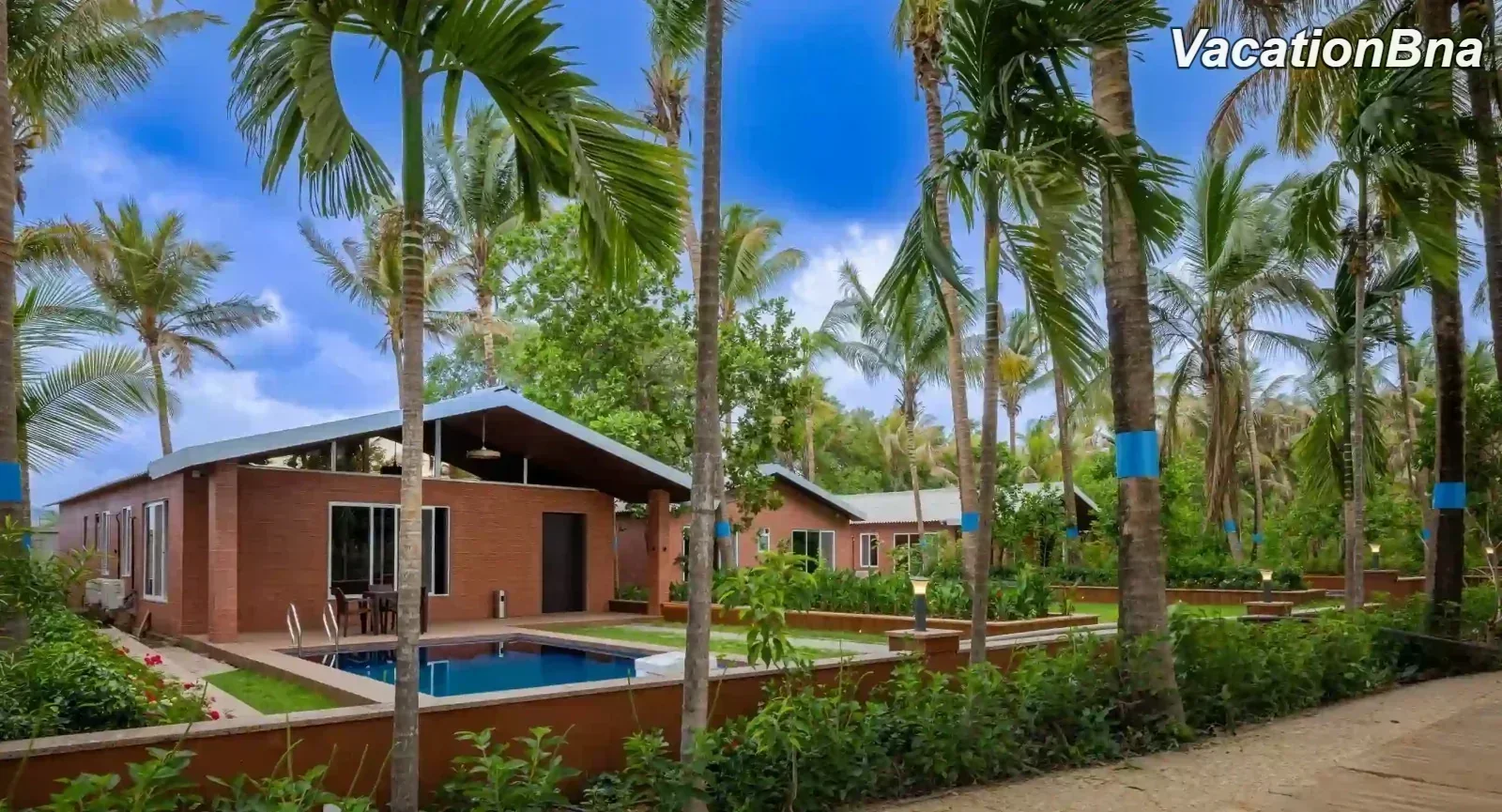 Coconut Velly 6BHK Villa - Image 2