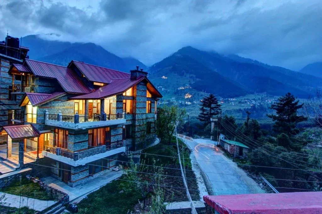 Conifer Home Villa – 5BHK Private Luxury Villa in Manali - Image 3