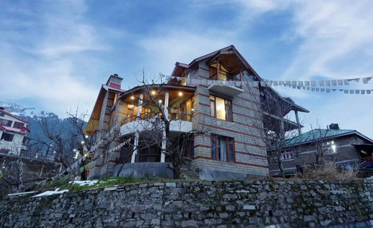 Conifer Home Villa – 5BHK Private Luxury Villa in Manali - Image 2