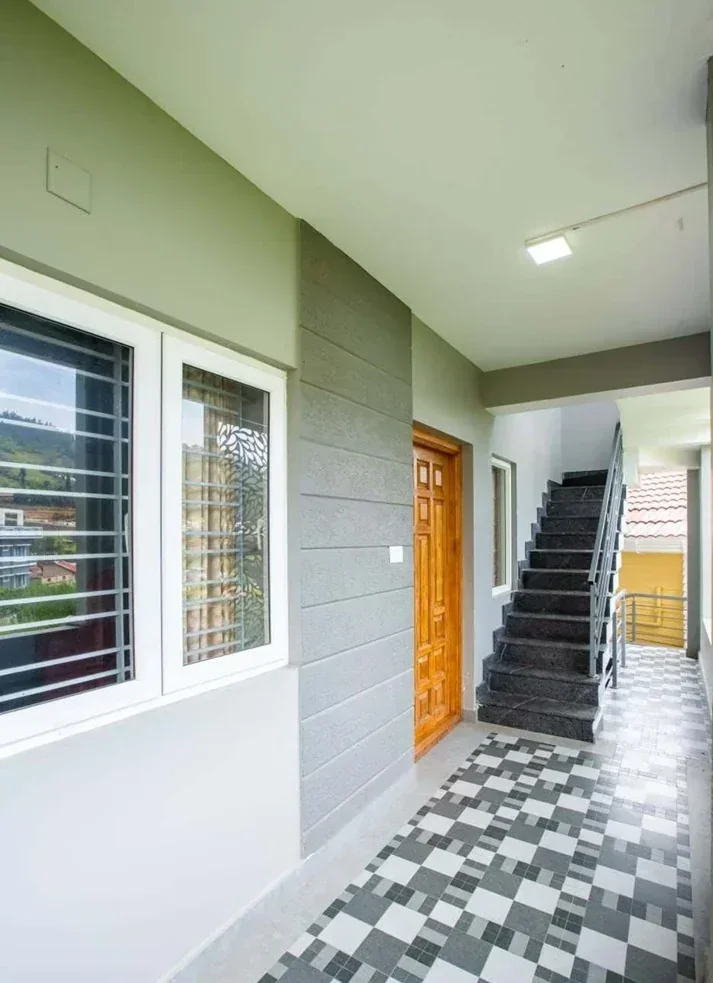 Cute Corner Home Stay – Ooty Two bedroom Three bedroom Apartment - Image 3