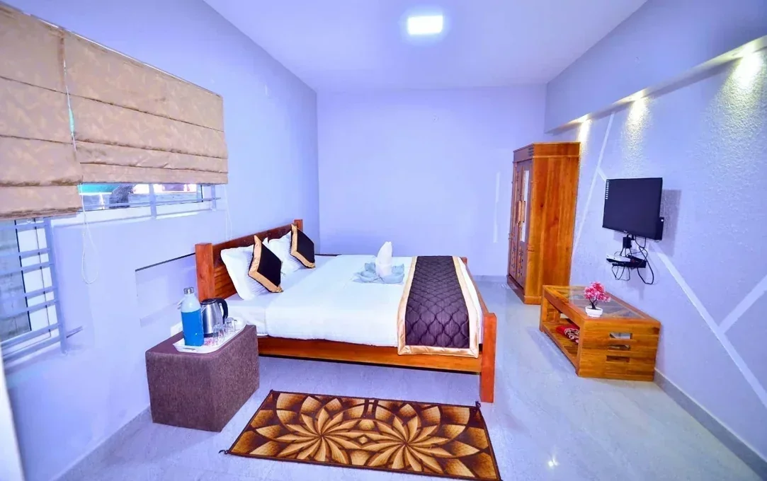 Cute Corner Home Stay – Ooty Two bedroom Three bedroom Apartment - Image 5