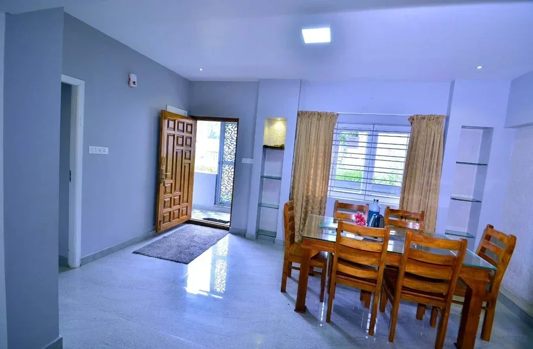 Cute Corner Home Stay – Ooty Two bedroom Three bedroom Apartment - Image 4