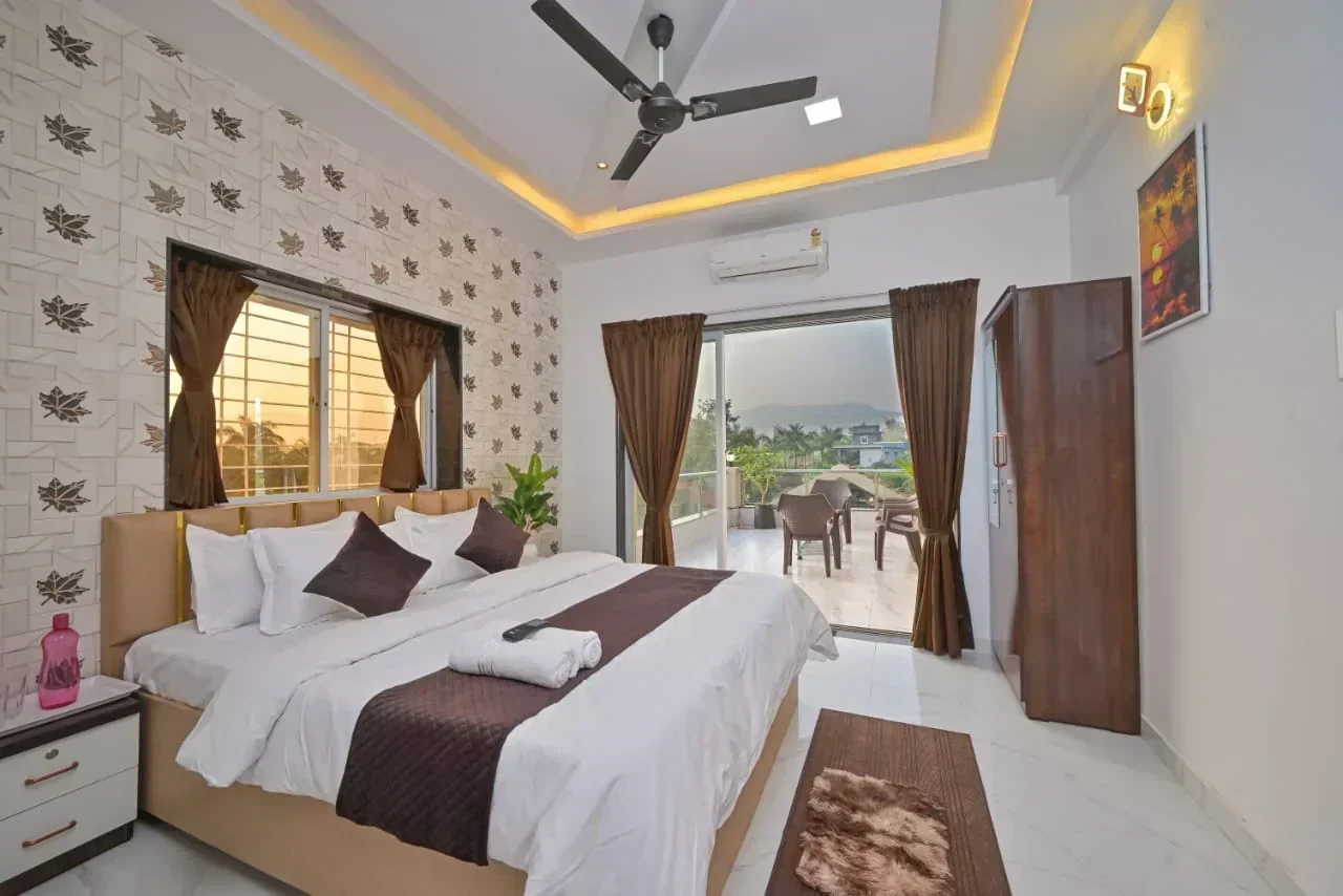 EVER GREEN VILLA – 4BHK Private Pool Villa in Lonavala - Image 5