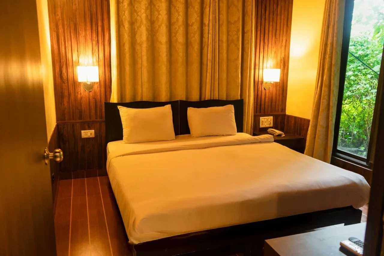 Forest suite room - Image 5