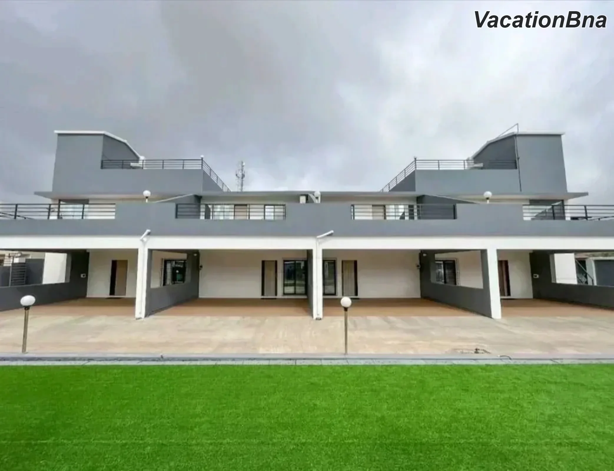 Fully Furnished 4 BHK Apartment Stay in Lonavala with Private Pool