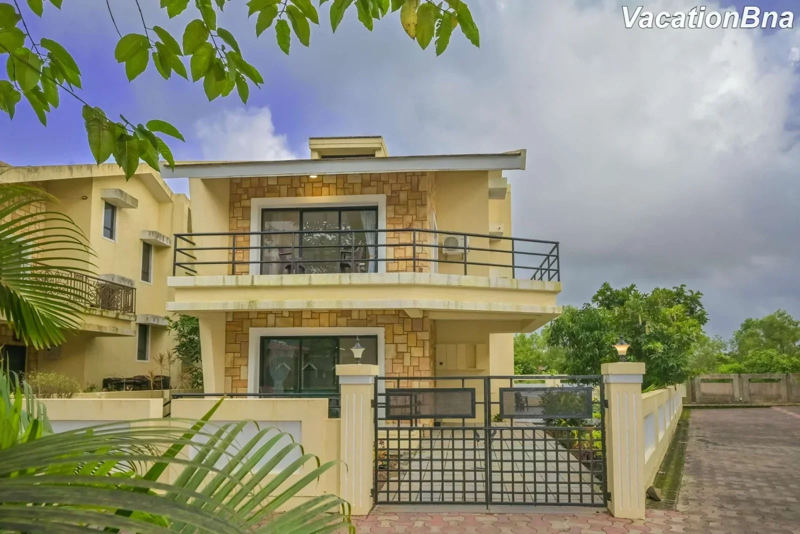 Harmony Villa – Spacious 5BHK with Private Pool - Image 2