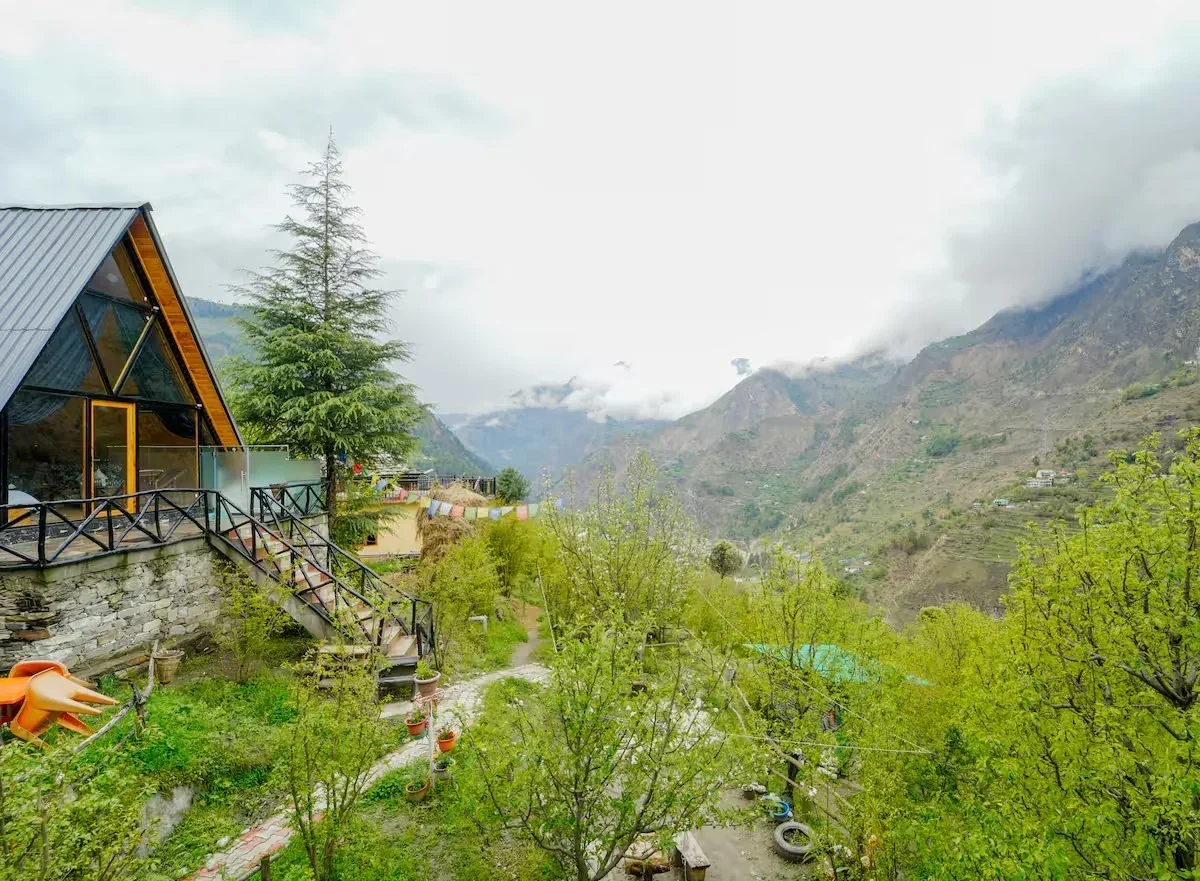 Himalayan Manor House – A-Frame Retreat with Jacuzzi | Sainj Valley