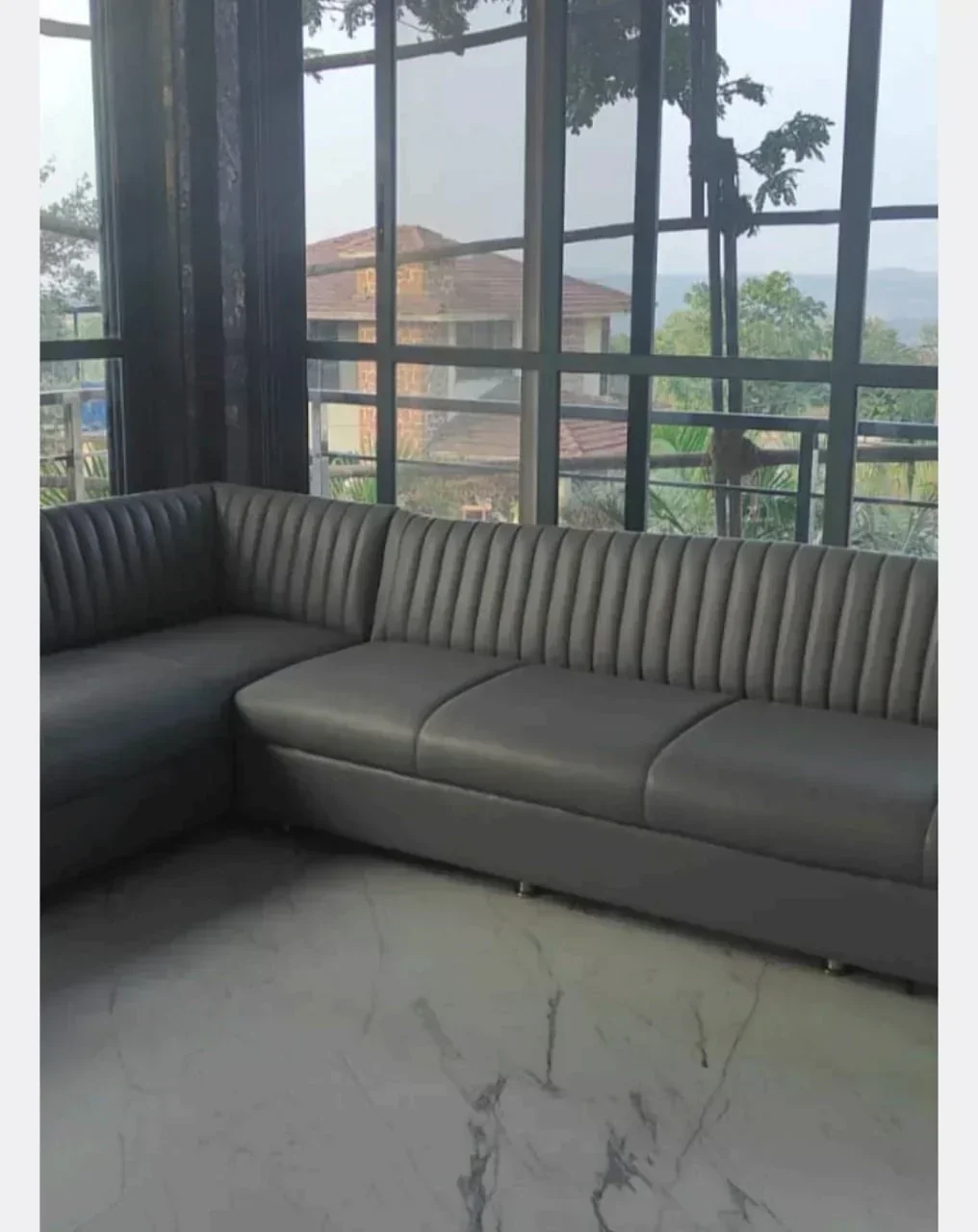 HM Villa - Image 2