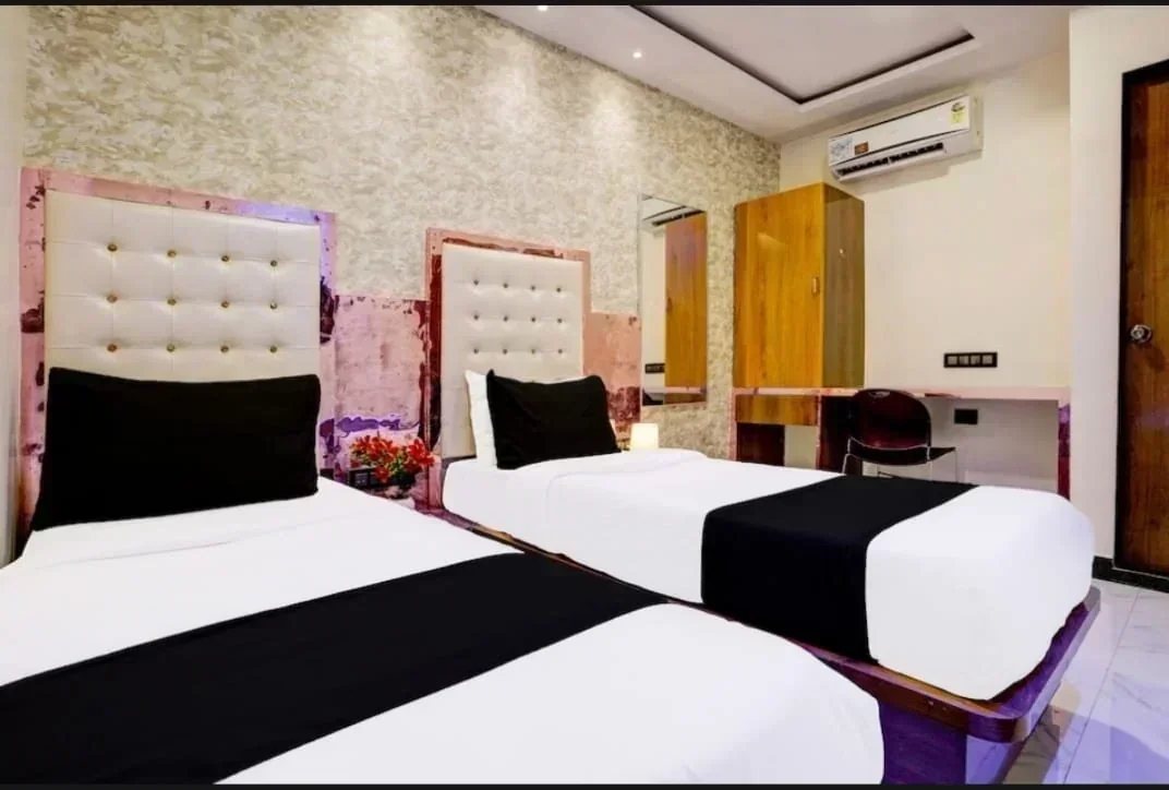 Hotel Airport crown - Image 3