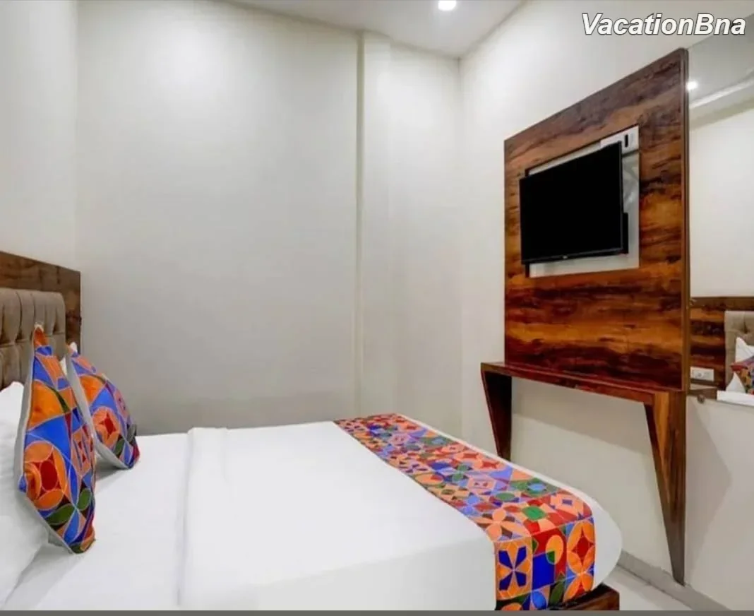 Hotel Golden Sandss Inn - Image 5