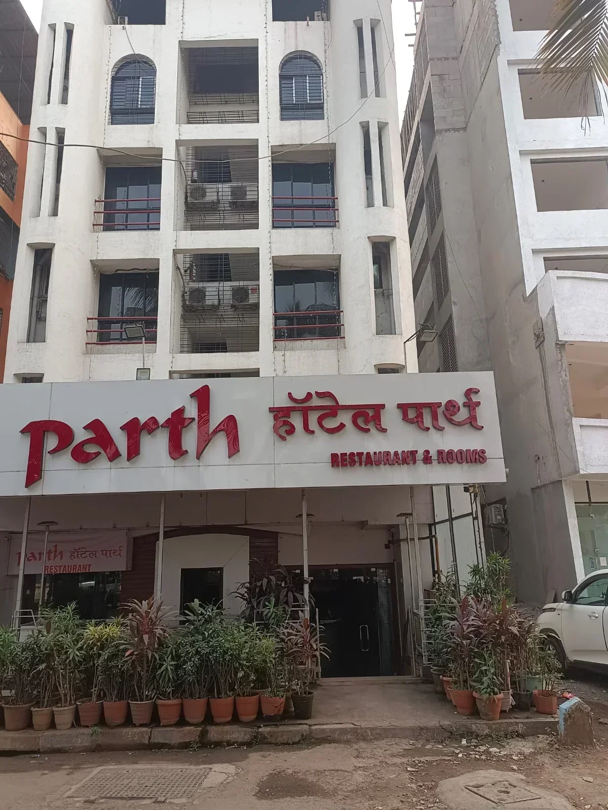 Hotel Parth