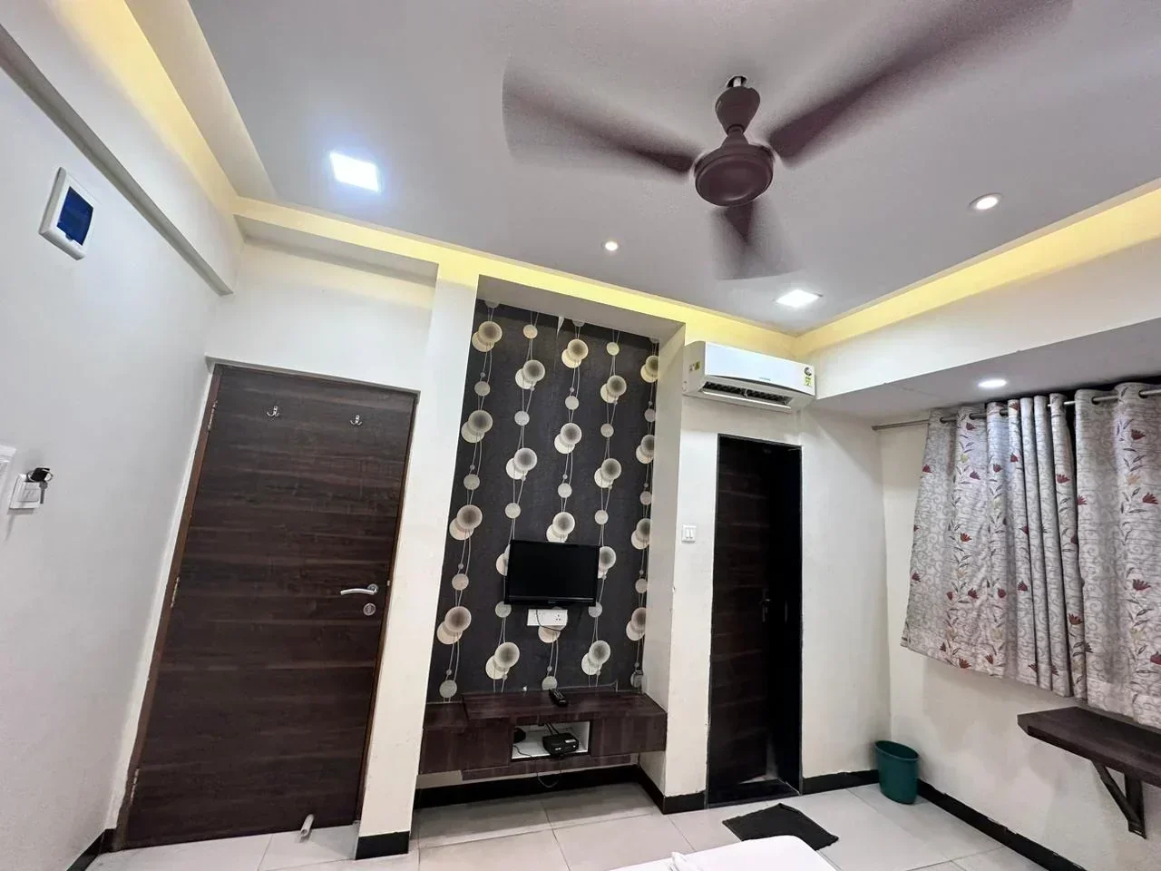 Hotel Parth - Image 5