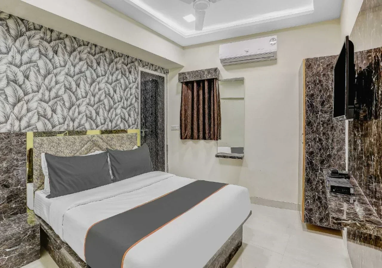 Hotel Sarovar Inn - Image 5