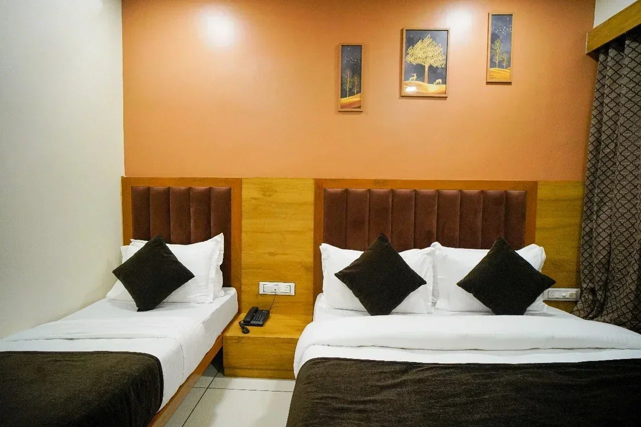 Hotel Suncity - Image 3