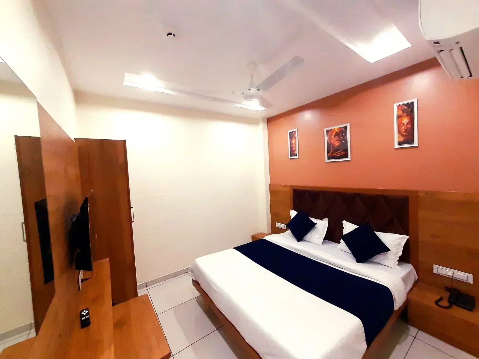 Hotel Suncity - Image 5